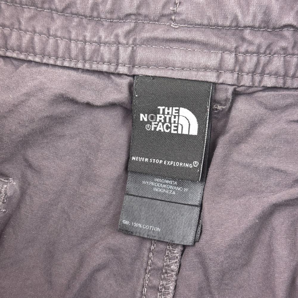The North Face Shorts Women 12 Gray Purple Chino Flat Front Cuffed Hiking Cotton - Picture 4 of 14